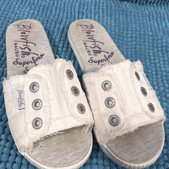 Blowfish distressed slides ❤️ - Picture 5 of 8